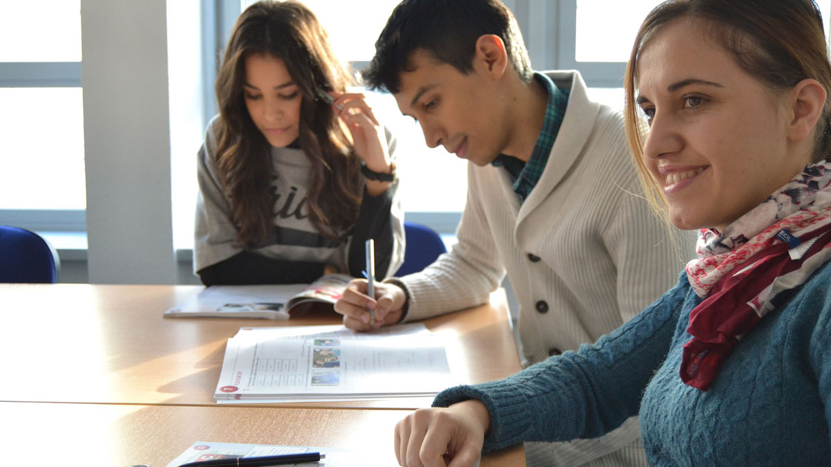 Kansainvälisiä Eurostudent-raportteja korkeakoulutuksesta, opiskelusta ja opiskelijoiden hyvinvoinnista
