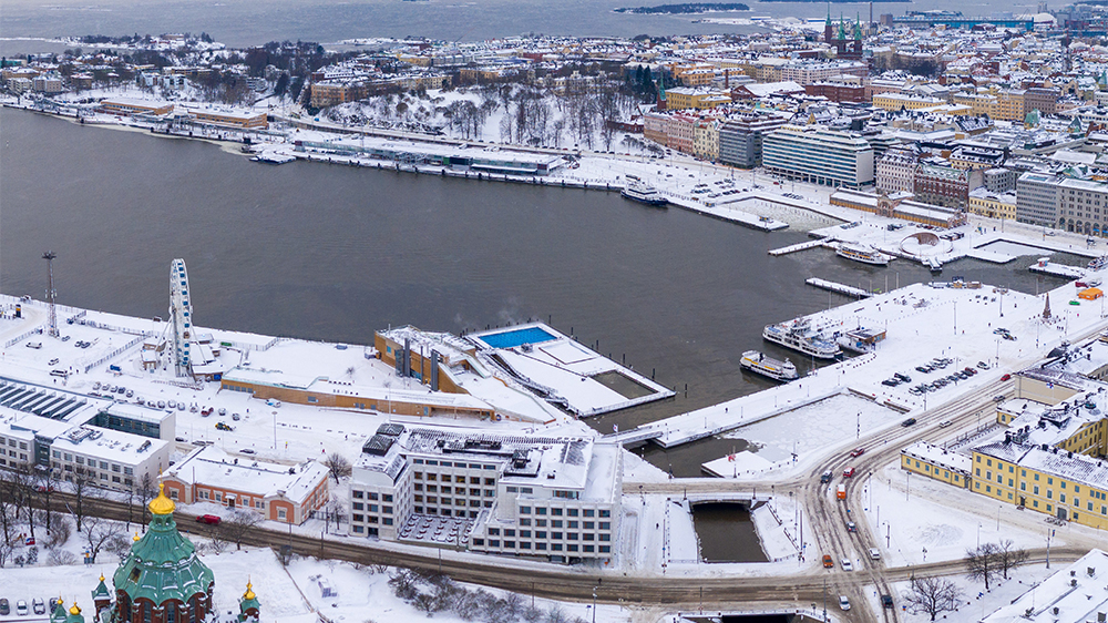 Helsingin Eteläranta ilmakuvassa.